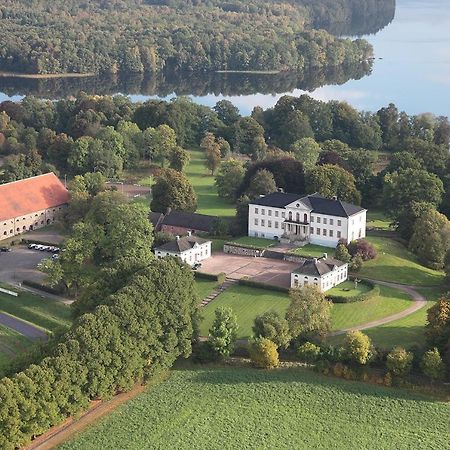 Gasthaus Naeaes Slott Floda  Exterior foto